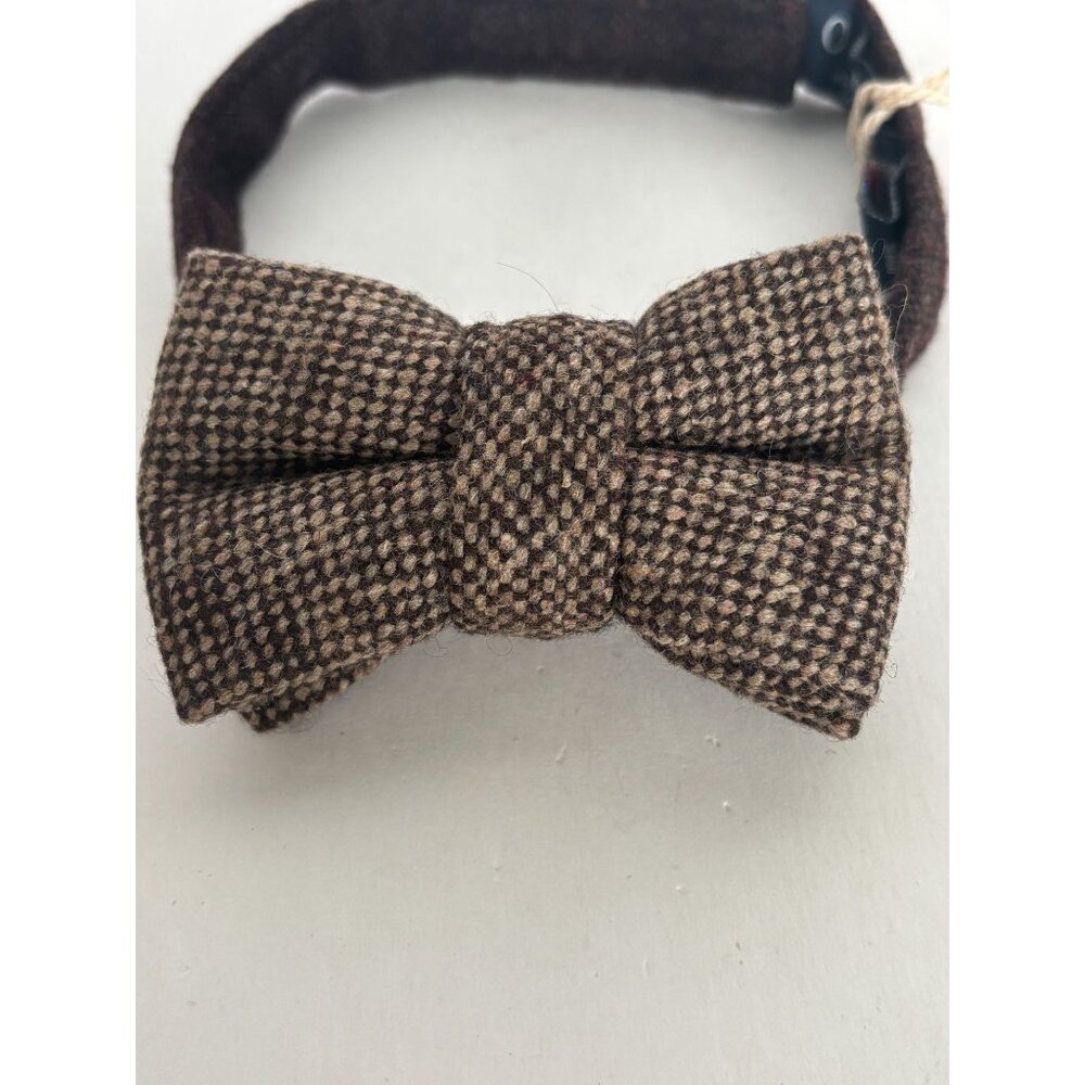 Otaa Bow Tie Brown Caramel English Wool Houndstooth Pre-Tied Adjustable Strap - Picture 3 of 7